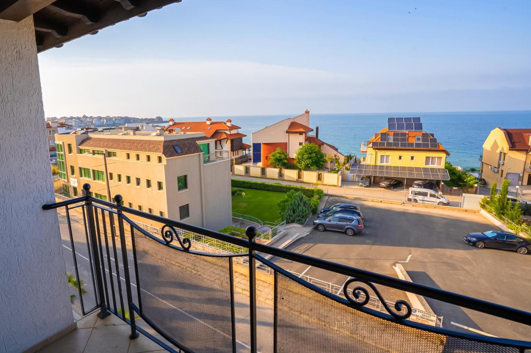 Royal Calisto Hotel Sozopol Exterior photo